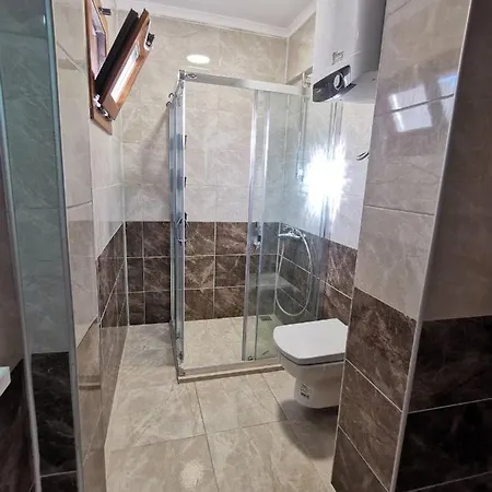 New 2 Plus 1 With Sea View In Center شقة